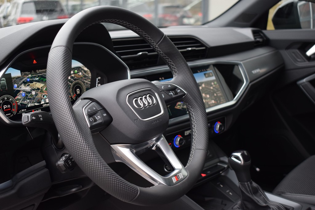 Audi - Q3 Sportback 40 TDI qu/S-tr. *S-line*Matrix*AHK*_7