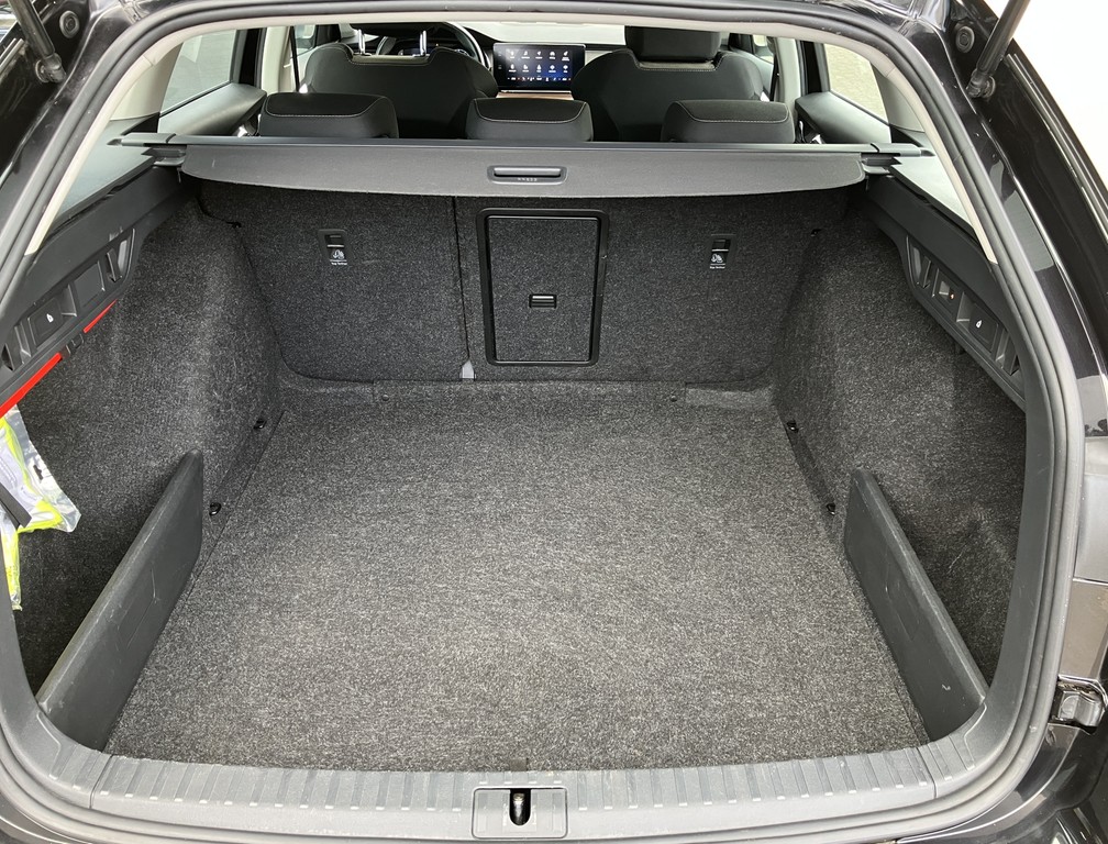 Skoda - Octavia Combi 2.0 TDI DSG 4x4 Scout *LED*HuD*AHK_4