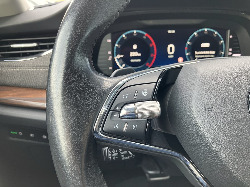 Skoda - Octavia Combi 2.0 TDI DSG 4x4 Scout *LED*HuD*AHK_9