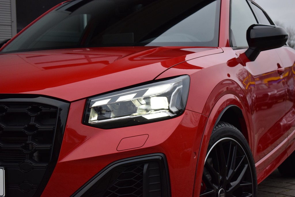 Audi - SQ2 2.0 TFSI qu/S-tr. *Matrix*Pano*AHK*SONOS*19*_14