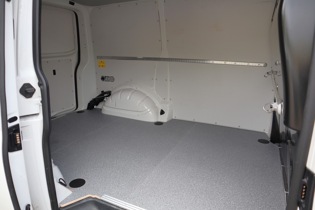 VW - T6.1 Kasten TDI kurz *Flügeltüren*AHK*RüKam_2