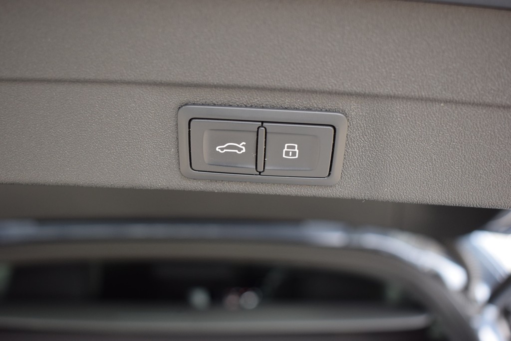 Audi - A5 Avant TDI quattro *S-line*Matrix*AHK*HuD*B&O*_8