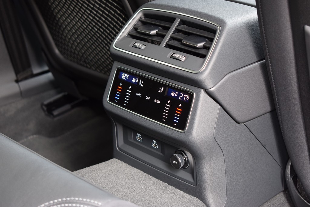 Audi - A6 Avant 50 TFSIe qu/S-tr. *Advanced*Matrix*AHK*_8