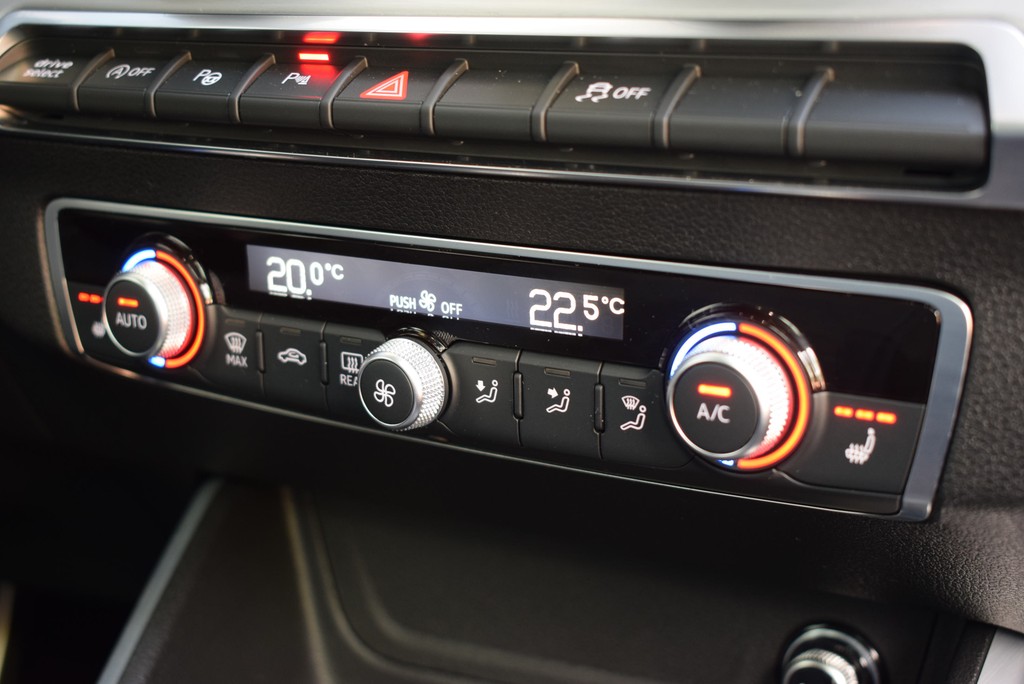 Audi - SQ2 2.0 TFSI qu/S-tr. *Matrix*AHK*Pano*RüKam*_6