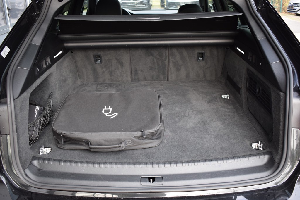 Audi - A6 Avant 55 TFSI e qu/S-tr. *S-line*Matrix*Pano*_7