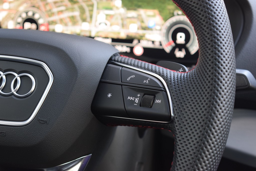 Audi - SQ2 2.0 TFSI qu/S-tr. *Matrix*AHK*Pano*RüKam*_5
