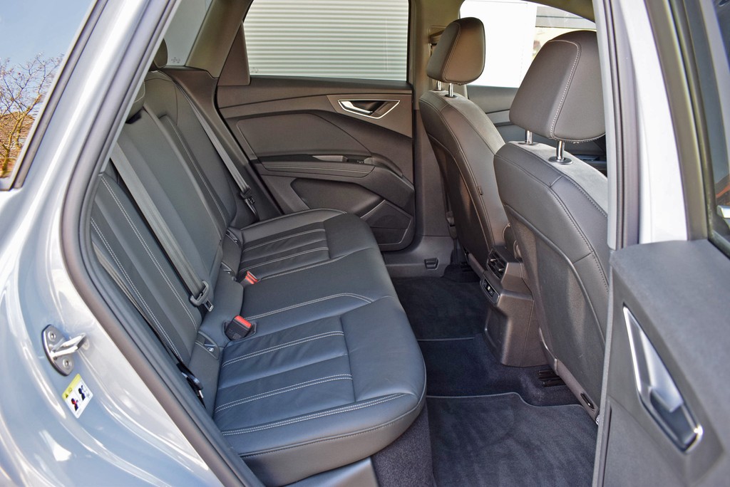 Audi - Q4 e-tron 50 quattro *Advanced*LED*HuD*RüKam*CCS_18