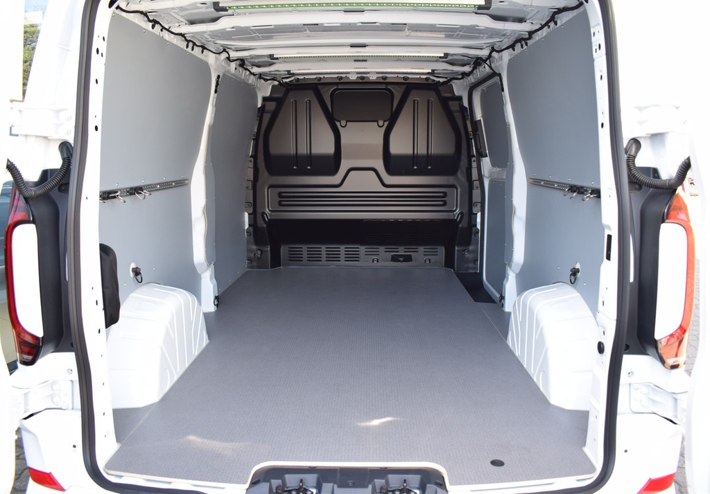 VW - T7 Transporter Kasten TDI Aut. 4Motion lang *_7