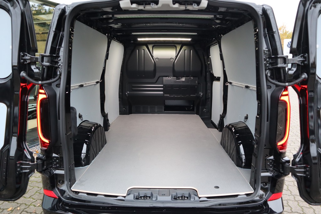 VW - T7 Transporter Kasten TDI Aut. 4Motion lang *_7