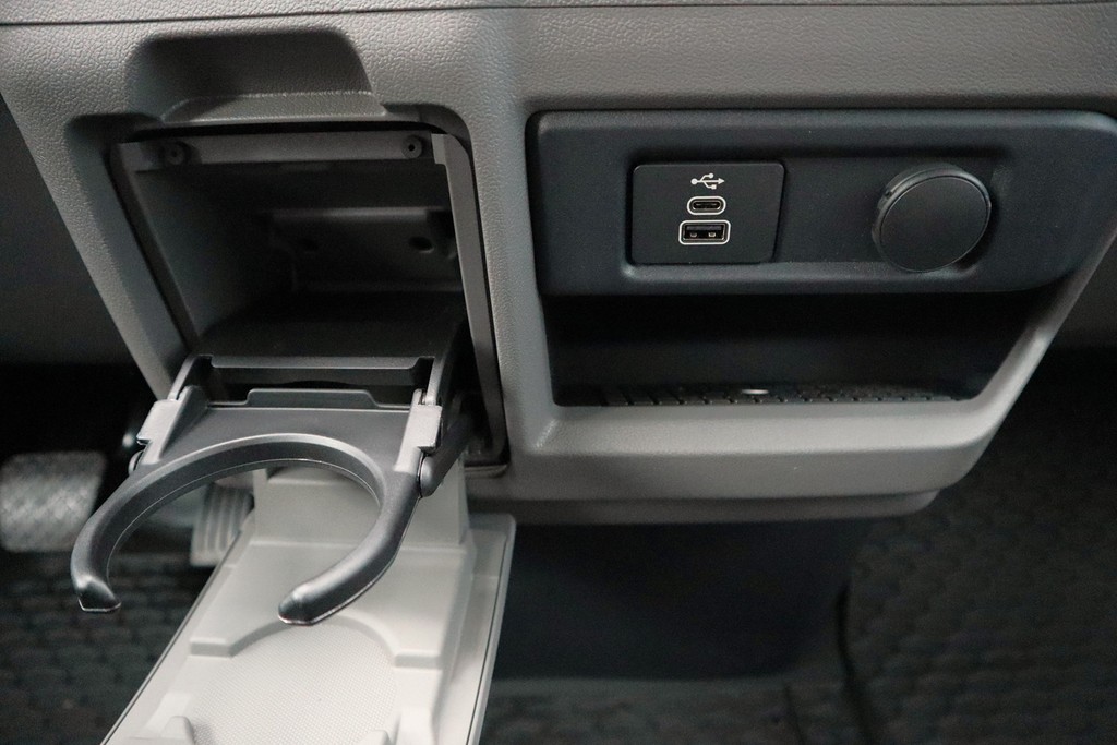 VW - T7 Transporter Kasten TDI Aut. 4Motion lang *_4