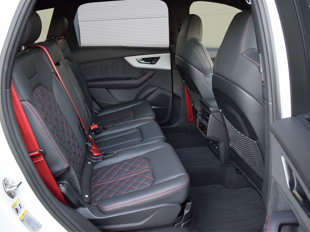 Audi - SQ7 4.0 TFSI qu/Tip. *Laser*AHK*Standhzng*Pano*_23