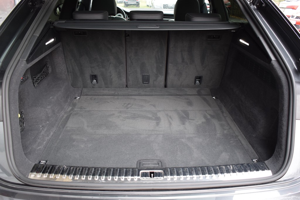 Audi - SQ8 4.0 TFSI qu/Tip. *CompetitionPlus*Matrix*AHK_8