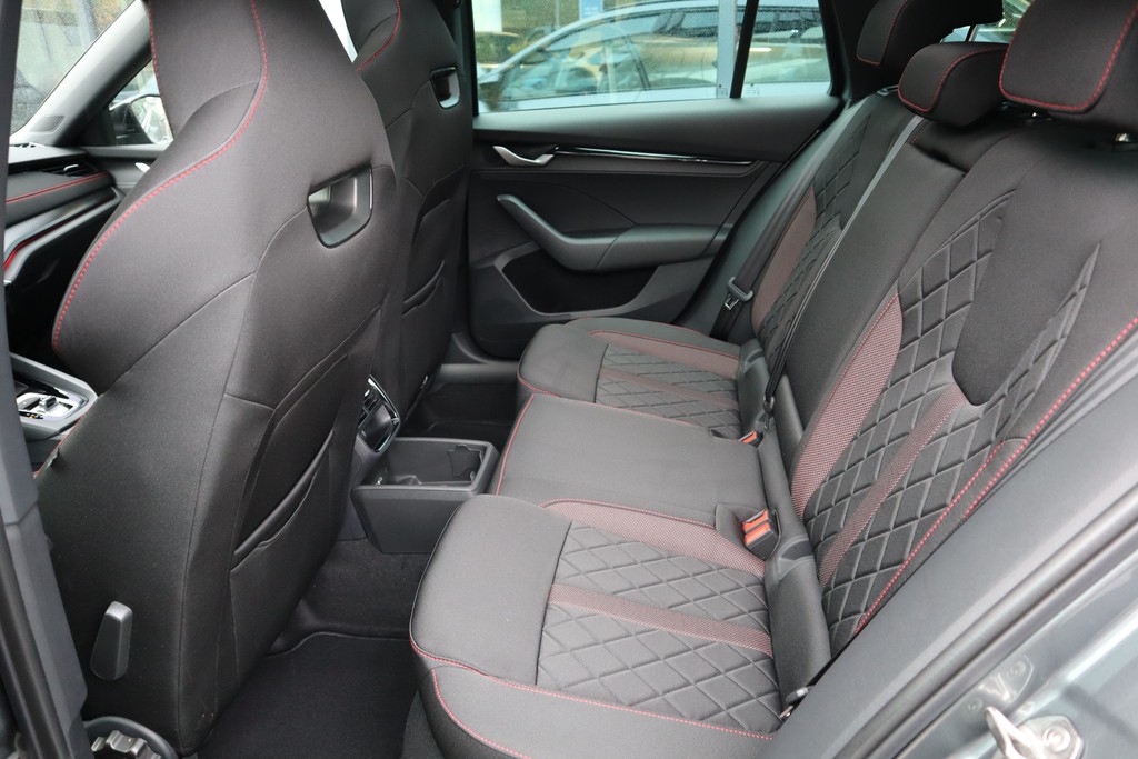 Skoda - Octavia Combi RS 2.0 TSI DSG *Matrix*Pano*AHK_6