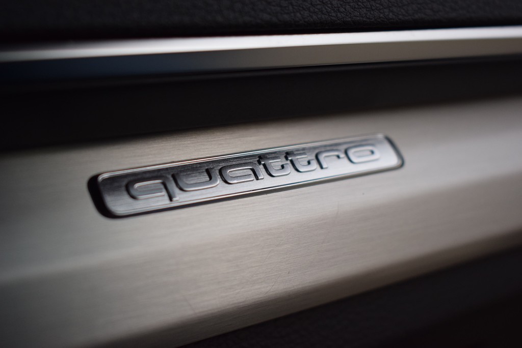 Audi - Q5 40 TDI qu/S-tr. *S-line*LED*RüKam*Navi*_13