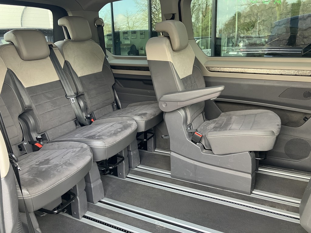 VW - T7 Multivan Energetic 1.4 TSI DSG eHybrid kurz *_8