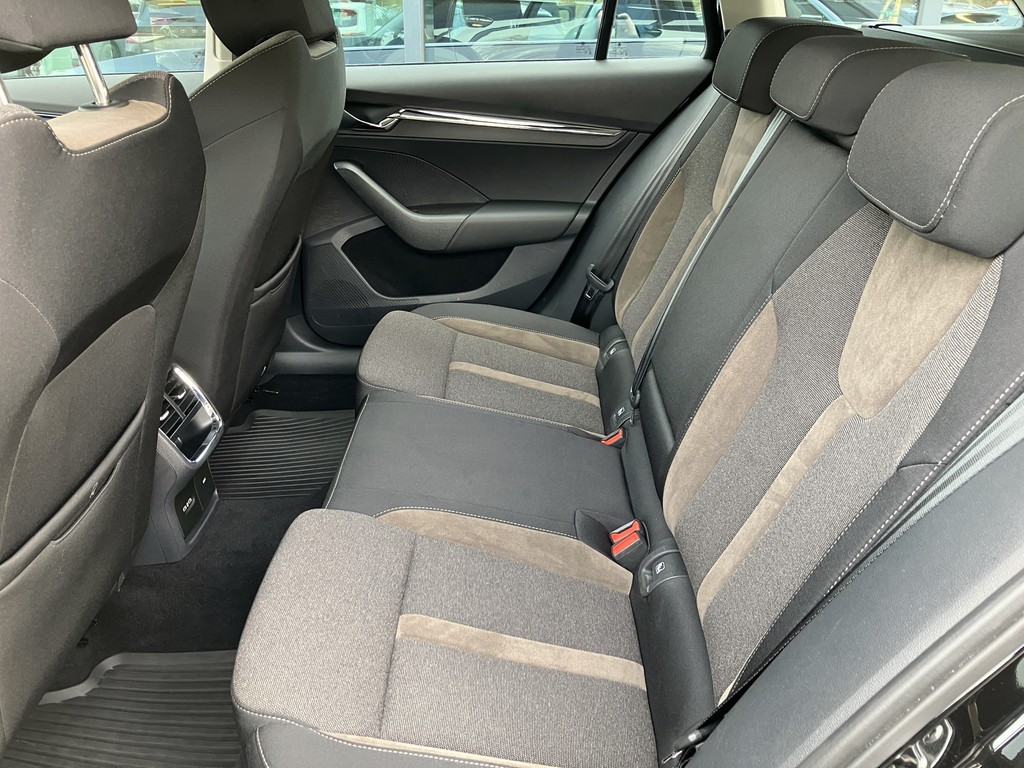 Skoda - Octavia Combi 2.0 TDI DSG 4x4 Scout *LED*HuD*AHK_3