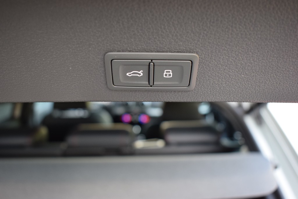 Audi - SQ2 2.0 TFSI qu/S-tr. *Matrix*AHK*Pano*RüKam*_9